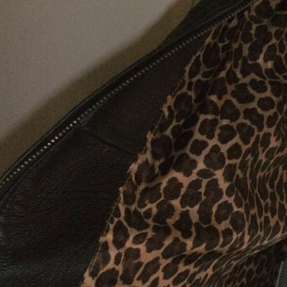 Covington Fitted Black Soft Leather Jacket Coat Full Zip Animal Print Lining ~ L - Picture 4 of 5